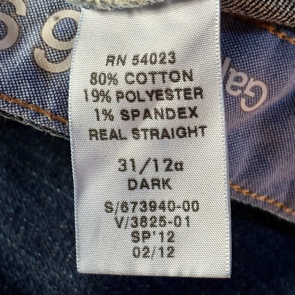 ⭐️Gap 1969 Real Straight Jeans⭐️ - Picture 8 of 11